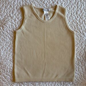 Seamless ribbed tank